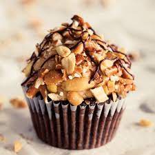 CHOCOLATE PEANUT BUTTER PRETZEL