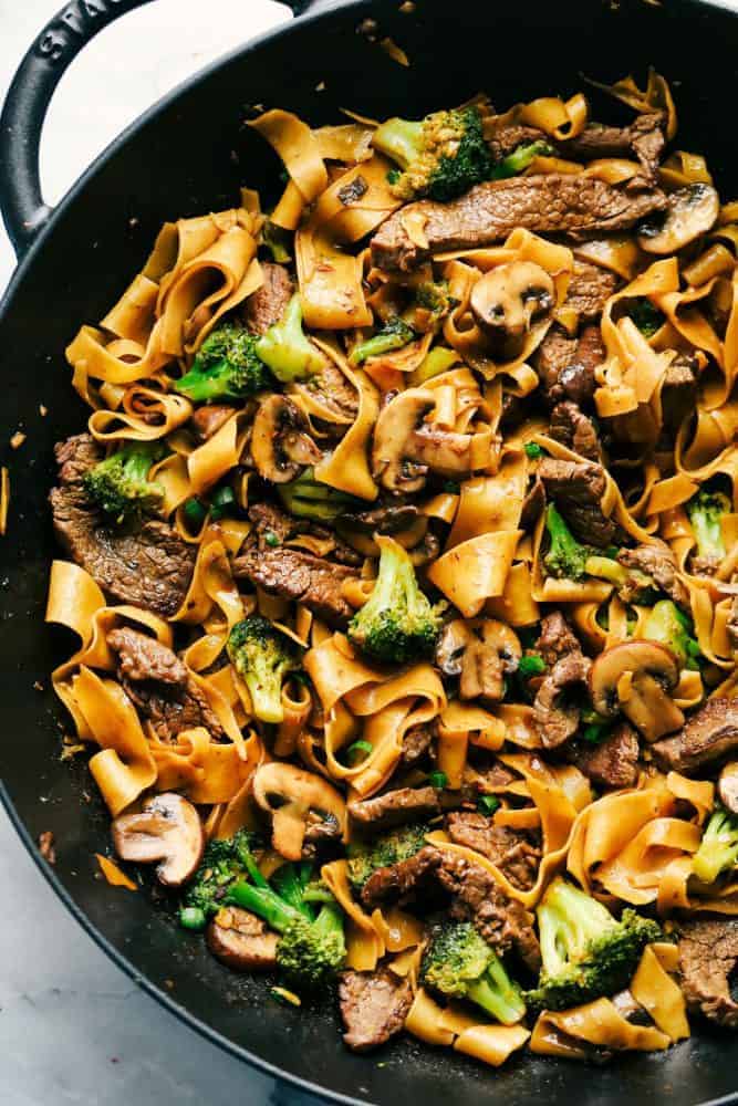 Garlic Noodles with Beef and Broccoli