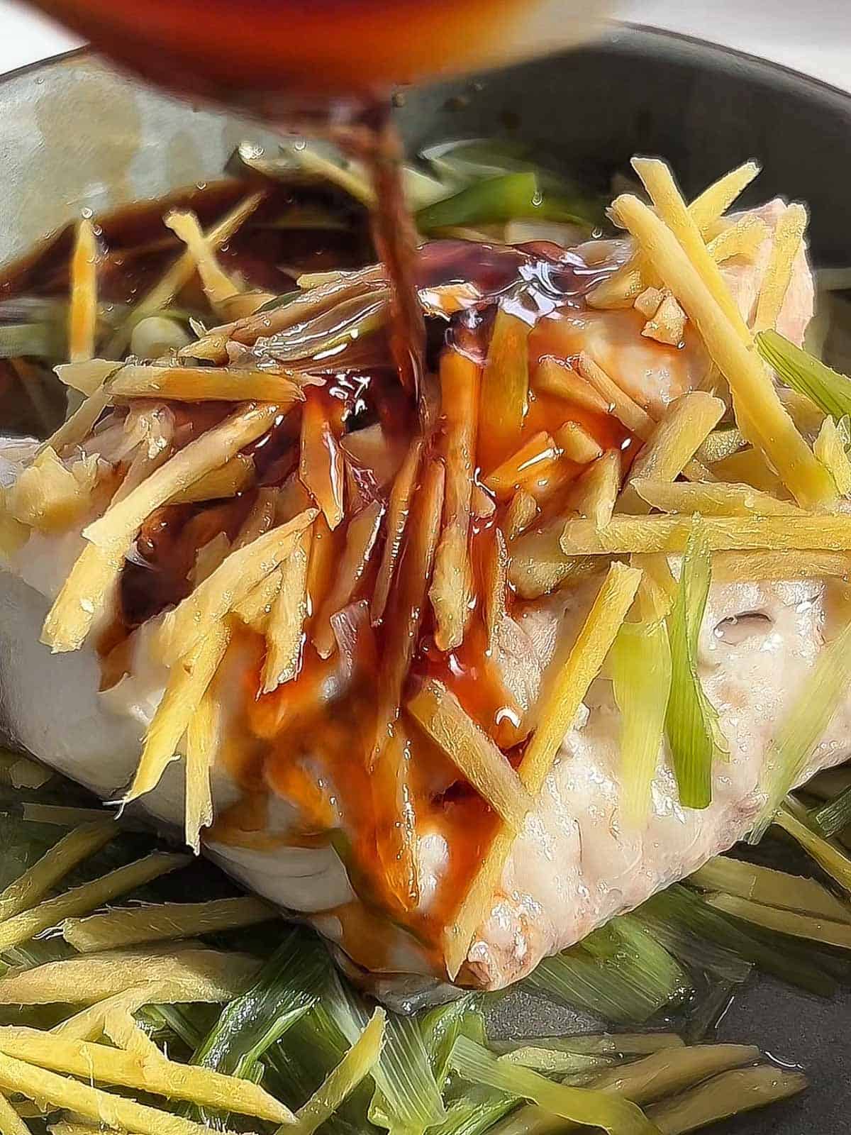 Sizzling ginger steamed fish